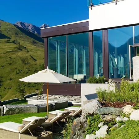 Otel Kulm & Alpin 5*