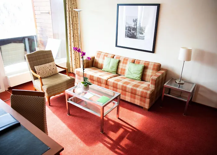 ホテル Kulm & Alpin アローザ