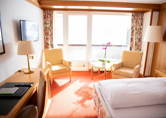 Kulm & Alpin ホテル アローザ