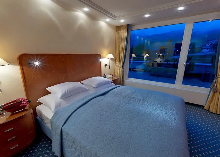 Kulm & Alpin 5* アローザ