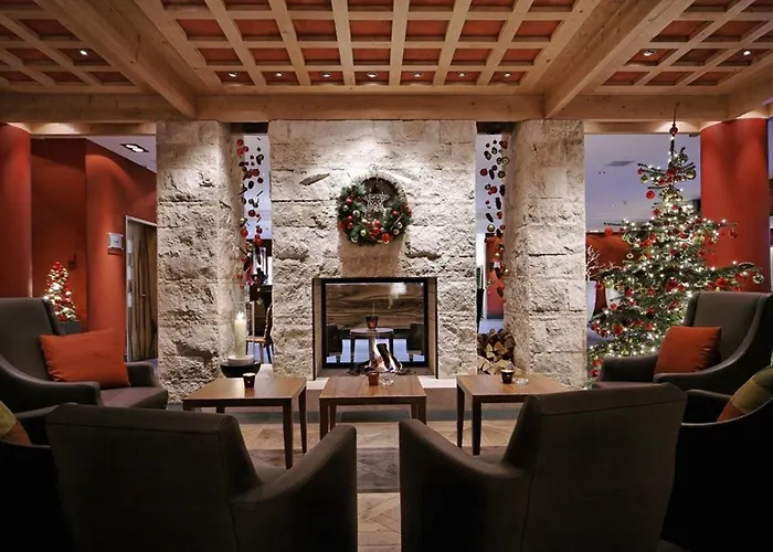 ホテル Kulm & Alpin アローザ