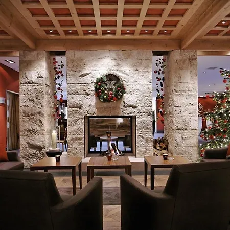 ホテル Kulm & Alpin アローザ